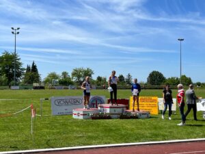 Laura Illgen auf Platz 3 über 75m und im Weitsprung