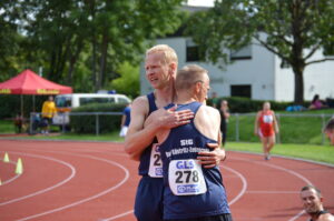 Michael Illgen und Christian Andersch im Ziel